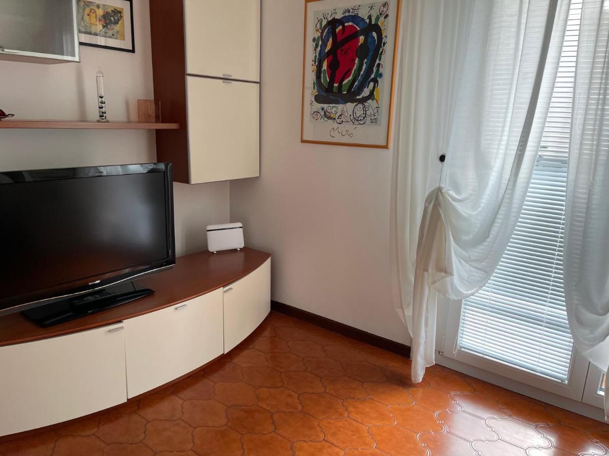 Sweet Apartment *