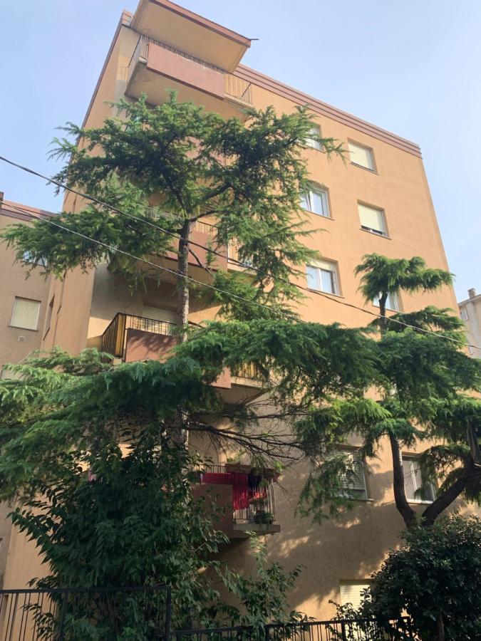 Apartment Sweet *